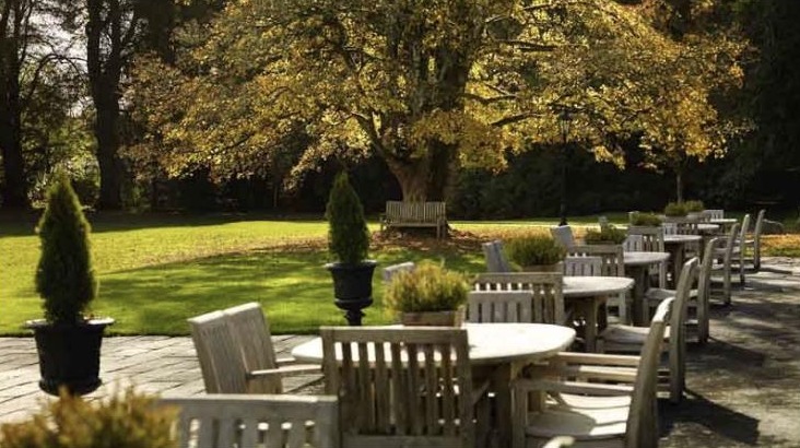 Mount Falcon Estate - Front terrace